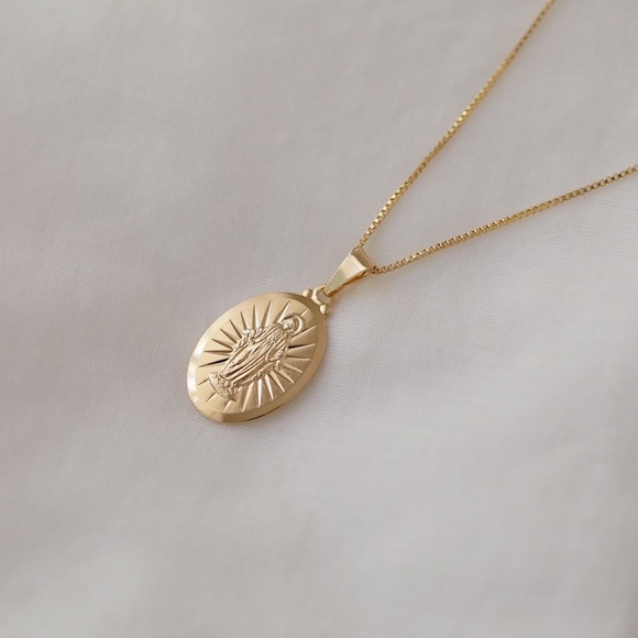 Virgin Mary Necklace | 18k Gold Filled - Picture 2 of 7